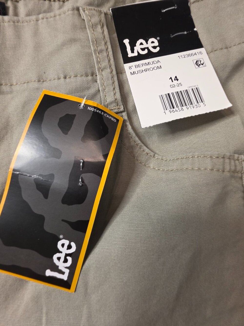 NWT Lee 8" Bermuda Women's Shorts, Size 14 - Picture 4 of 10